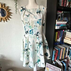 Closet London Size 8 Light Green Fit & Flare dress